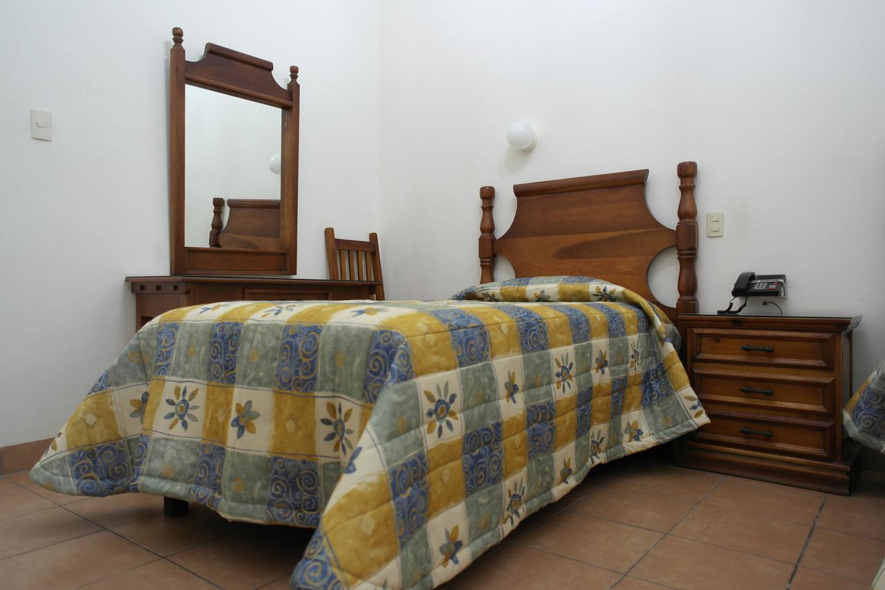 Hotel De Los Banos Pachuca Buitenkant foto