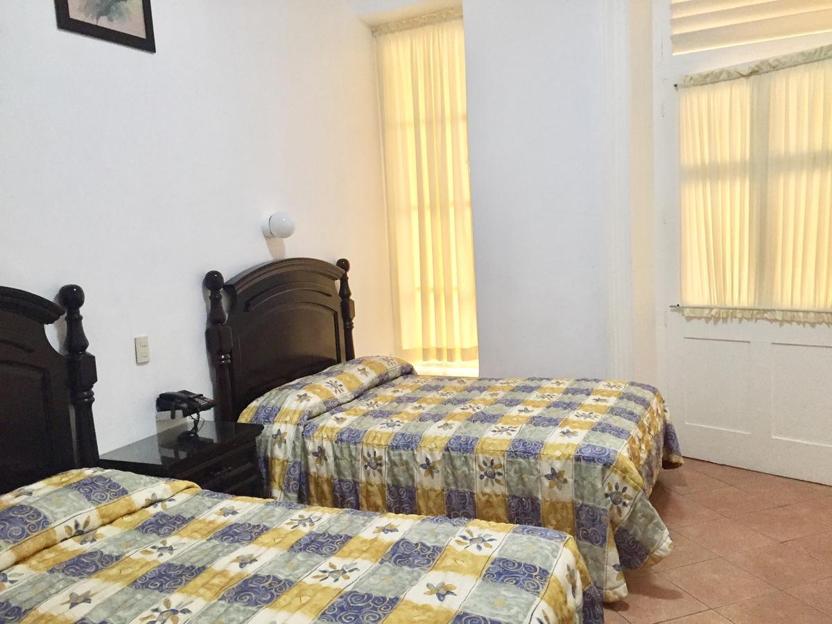 Hotel De Los Banos Pachuca Buitenkant foto