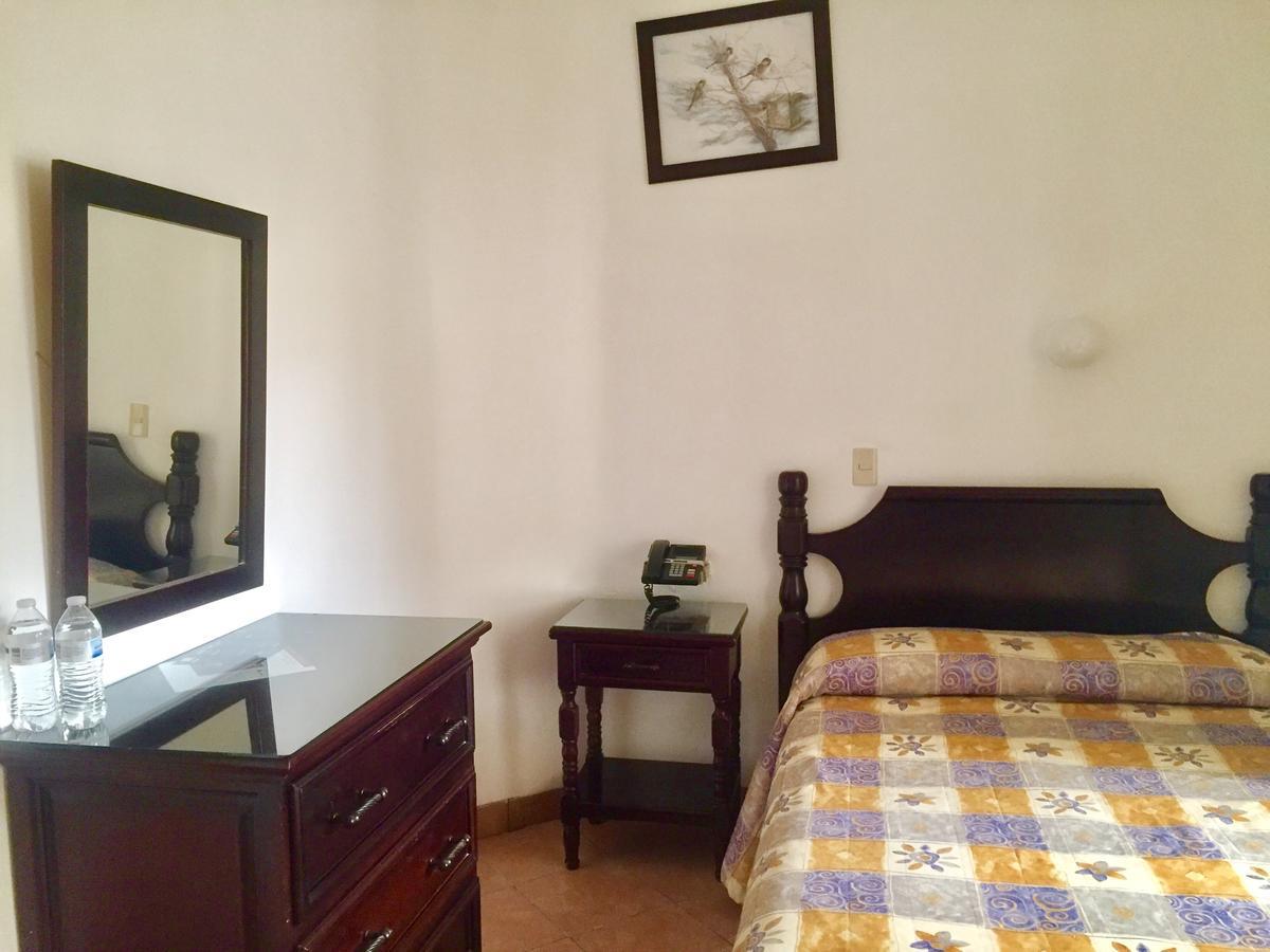 Hotel De Los Banos Pachuca Buitenkant foto